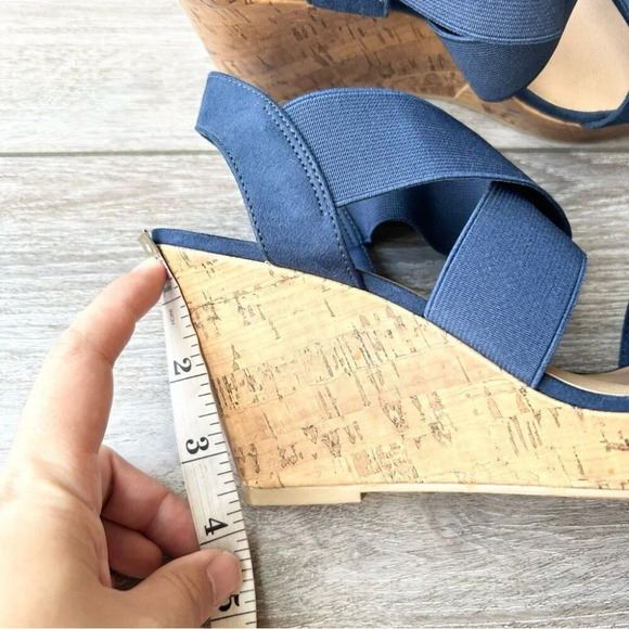 American Eagle Ryan Blue Cork Wedge Sandals - Picture 12 of 13
